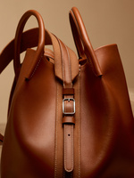 37.2 Paris - BALE BAG SILKY LEATHER_0011_045_B.jpg